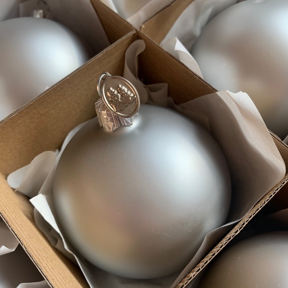 Balsam Hill Essentials European Ornaments, set of 12 in Matte Silver - Picture 3 of 3